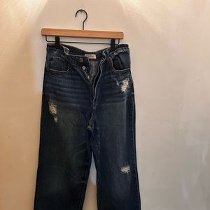 HOC Distressed Jeans